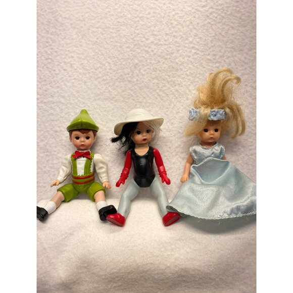 Vintage Madam Alexander Dolls #3843 - Picture 4 of 8